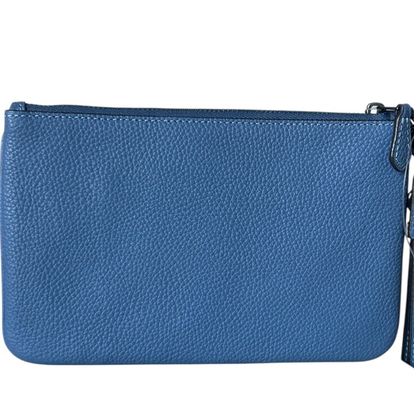 Coach Rexy Skiing Blue Wristlet  Rare NWOT - Picture 2 of 5